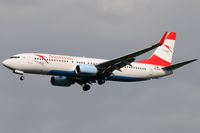 OE-LNR @ VIE - Austrian Airlines - by Chris Jilli