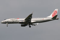 OE-IHC @ VIE - NIKI - by Chris Jilli