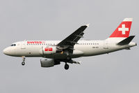 HB-IPT @ VIE - Swiss - by Chris Jilli