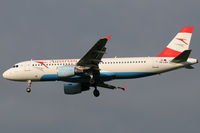 OE-LBN @ VIE - Austrian Airlines - by Chris Jilli