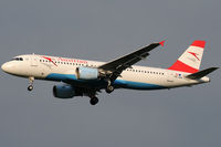 OE-LBQ @ VIE - Austrian Airlines - by Chris Jilli