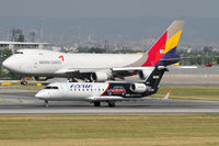 S5-AAF @ VIE - Adria Airways