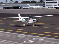 N73262 @ KSMO - N73262 taxiing - by Torsten Hoff