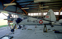 OY-ATI - OY-ATI duing maintenance
FSN Værløse 18.6.89 - by leo larsen