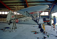 OY-ATI - OY-ATI duing maintenance
FSN Værløse 18.6.89 - by leo larsen