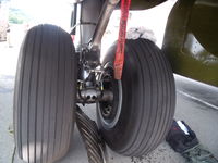 N529B @ LUK - landing gear of fifi - by christian maurer