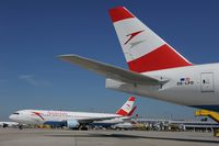 OE-LPD @ LOWW - Austrian Airlines Boeing 777-200 - by Dietmar Schreiber - VAP