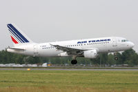 F-GRHS @ LOWW - VIE - by Peter Pabel