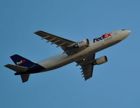 N691FE @ KLAS - Taken over McCarran International Airport.