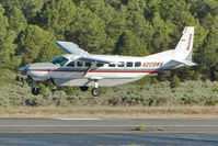 N208WW @ GCN - 1998 Cessna 208B, c/n: 208B0721 landing at Grand Canyon - by Terry Fletcher