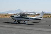 N3317U @ KBXK - Parked in the 100 degree heat