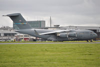 06-6167 @ EIDW - Dropping off cargo ahead of President Obama's state visit