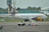 OY-JTE @ EIDW - Pushing back form stand - by Robert Kearney