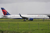 N547US @ EINN - Taxiing for departure - by Robert Kearney