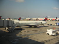 N921DL @ KATL - Atlanta - by Ronald Barker