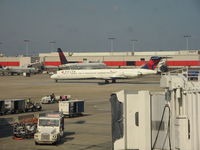 N933DL @ KATL - Atlanta - by Ronald Barker