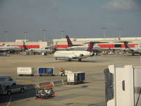 N977DL @ KATL - Atlanta - by Ronald Barker