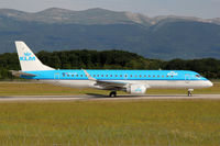 PH-EZR @ LSGG - LSGG/GVA