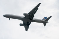 N528UA @ KORD - Short final to OHare, with new Continental paint