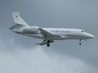 G-CGHI @ LFPB - Built 2001 and delivered new to Wells Fargo as N163J
Moved across the Pond on behalf of Air Alsie as OY-CKF five years later and then closer to homeland courtesy of ExecuJet UK in 2009. - by uy707