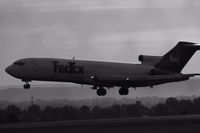 N204FE @ BIL - FedEx 727 touching down @ BIL