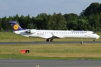 D-ACKK @ ELLX - departure to Muenchen via RW24 - by Friedrich Becker