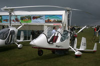 G-CGSD @ EGBK - Aero Expo Static 2011