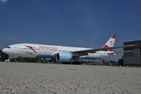OE-LPC @ LOWW - Autsrian Airlines Boeing 777-200 - by Dietmar Schreiber - VAP
