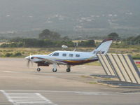 N8UM @ LFKF - Piper PA46-500TP