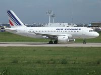 F-GRHD @ LFPO - 1000th member of the ever growing family of 32x - by Alain Durand
