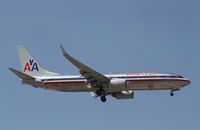 N981AN @ KORD - Boeing 737-800 - by Mark Pasqualino