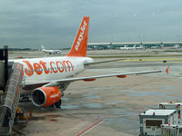 G-EZFP @ BCN - at the gate - by Urs Ruf