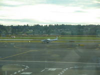 N1041L @ KPDX - Portland - by Ronald Barker