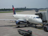 N626CZ @ KMSP - MN-St Paul - by Ronald Barker