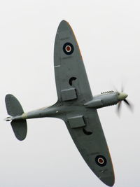 G-ILDA @ EGBP - displaying at the Cotswold Airshow 2011 - by Chris Hall