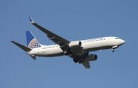 N17229 @ MCO - Continental 737-800