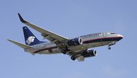N906AM @ KLAX - Landing at LAX - by Todd Royer
