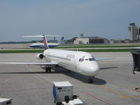 N776NC @ KMSP - MN-St Paul - by Ronald Barker