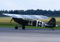 G-AXHR photo, click to enlarge G-AXHR photo, click to enlarge