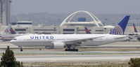 N209UA @ KLAX - Arriving at LAX - by Todd Royer
