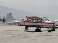 N7923Z @ CCB - Parked north of Maniac Mike's Cafe - by Helicopterfriend