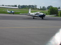 N6245U @ KCJR - Culpeper Regional AP