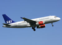 OY-KBP @ EKCH - On final for 22L