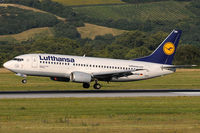 D-ABXN @ VIE - Lufthansa - by Chris Jilli