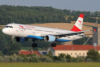 OE-LBB @ VIE - Austrian Airlines - by Chris Jilli