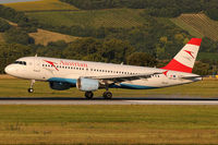 OE-LBQ @ VIE - Austrian Airlines - by Chris Jilli