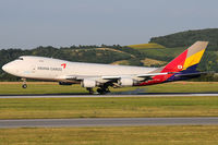 HL7420 @ VIE - Asiana Cargo - by Chris Jilli