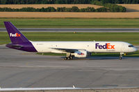 N923FD @ VIE - FedEx