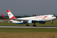 OE-LAW @ VIE - Austrian Airlines
