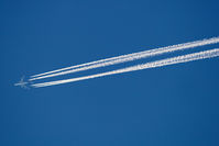 HS-TGP @ LOWW - Thai International 747-400 - by Andy Graf-VAP